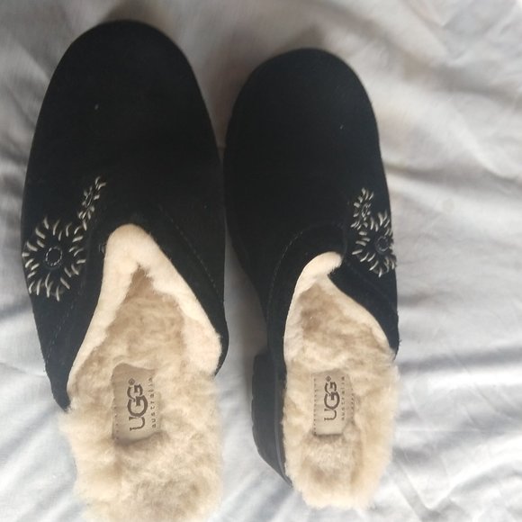 UGG Mules - Picture 4 of 4